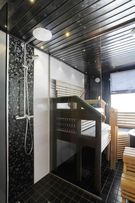 Majestic Penthouse With Sauna & High-Speed Wi-Fi And Parking Rovaniemi Dış mekan fotoğraf